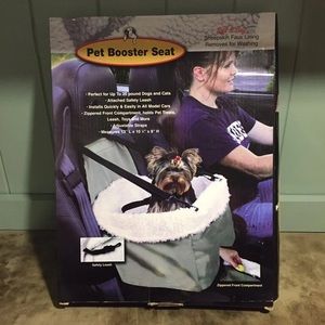 NEW! Dog Booster Seat